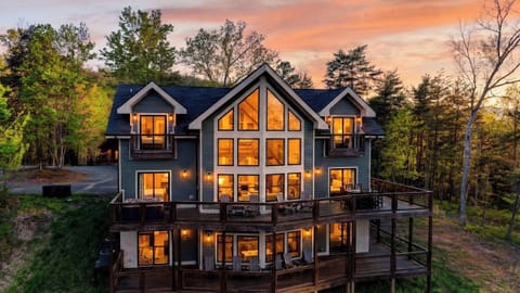 House (5 Bedrooms) | Front of property