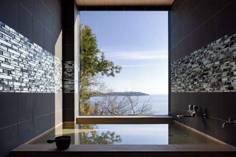 Villa, 5 Bedrooms, Lanai, Sea View | Spa