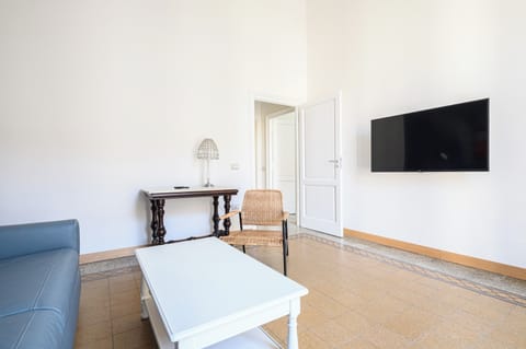 Apartment (2 Bedrooms) | Living area | TV