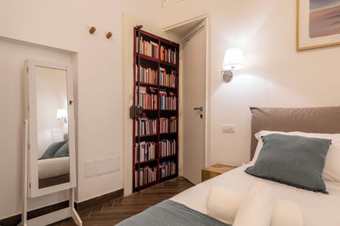 Apartment (2 Bedrooms) | 2 bedrooms, laptop workspace, iron/ironing board