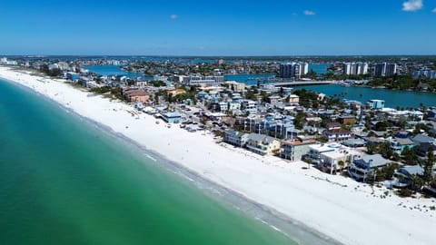 House, Multiple Beds (Sunny Palms) | Beach