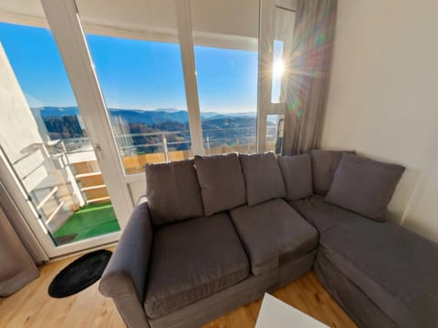 Apartment | Living room