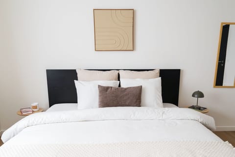 Basic Apartment | Iron/ironing board (on request), WiFi (free)