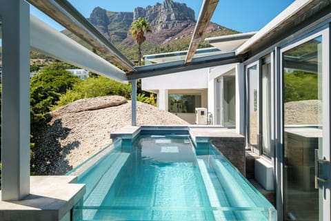 Apartment | 4 bedrooms, Internet