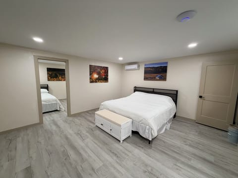 WiFi (free), bed sheets