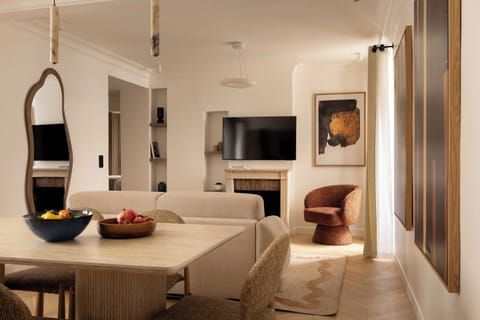 Apartment | Dining