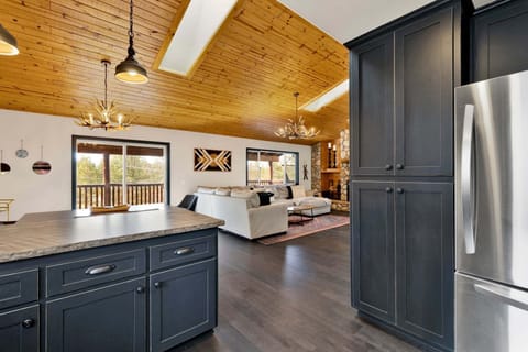 Cabin, Multiple Beds | Interior