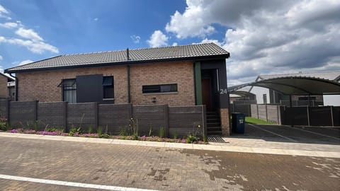 House, 3 Bedrooms, Accessible, Smoking | Exterior