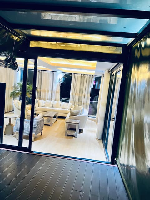 Executive lounge