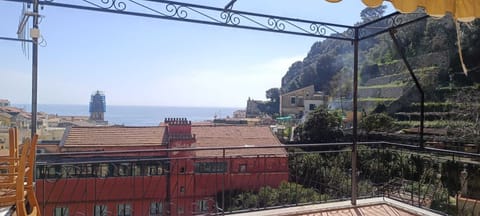 Family Penthouse, 1 Bedroom, Terrace, Sea View | Property grounds
