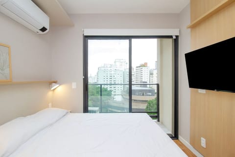 Comfort Apartment | Blackout drapes, iron/ironing board, WiFi (free)