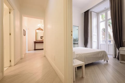 Apartment (3 Bedrooms) | 3 bedrooms, laptop workspace, iron/ironing board, bed sheets