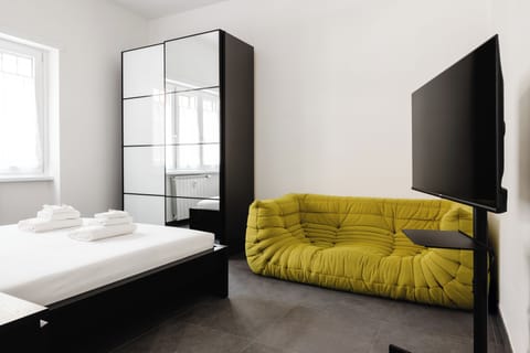 Apartment (1 Bedroom) | 1 bedroom, iron/ironing board