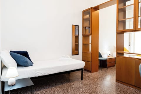 Apartment (2 Bedrooms) | 2 bedrooms, bed sheets