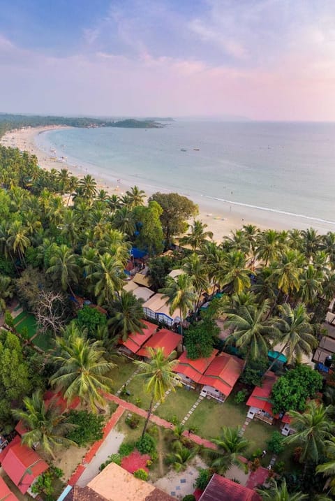 Deluxe Triple Room | Beach