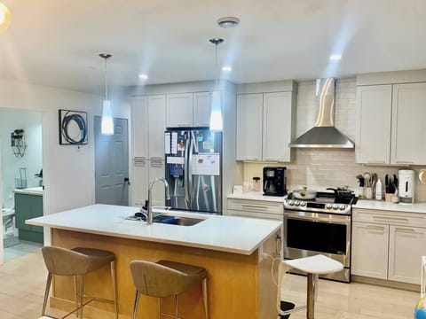 House, 4 Bedrooms, Patio | Private kitchen