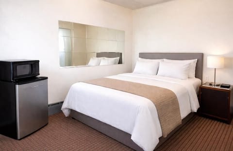Economy Double or Twin Room, Air conditioning | Free WiFi