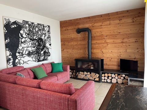 Design House, Patio, Lake View | Living area