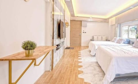 Family Studio | Free WiFi