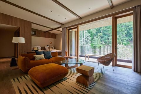 Basic Twin Room, Lanai, Courtyard View | Living area