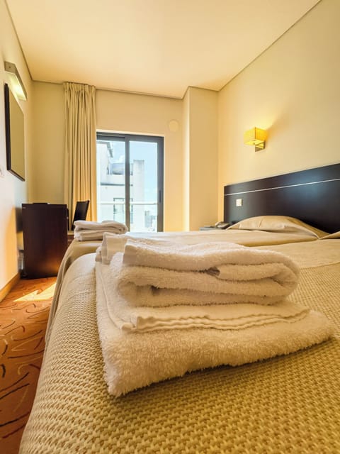 Basic Twin Room | Free WiFi