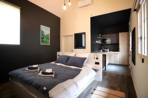 Deluxe Double Room | Blackout drapes, soundproofing, iron/ironing board (on request)