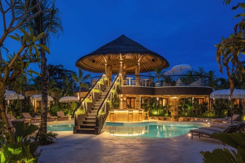 Poolside bar