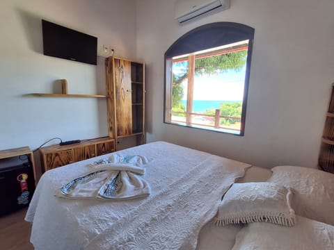Suite Casal Beija Flor com Vista Mar | Iron/ironing board (on request)
