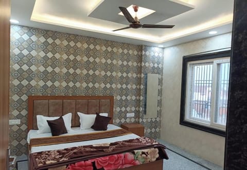 Double Room | Free WiFi