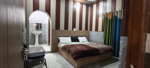 Deluxe Double Room, Balcony, Mountain View