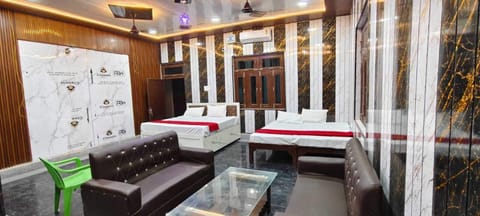 Quadruple Room | Rollaway beds, free WiFi, bed sheets