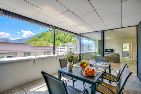 Family Apartment, 1 Bedroom, Balcony (Urban Maggiolina Sunset - Locarno) | Dining
