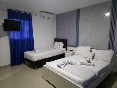 In-room safe, free WiFi