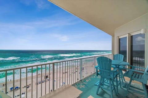 Deluxe Apartment, Balcony, Ocean View | Property grounds