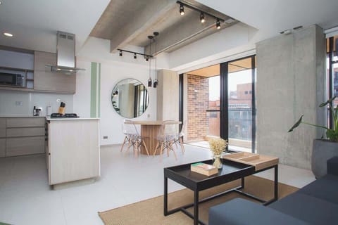 Apartment, Multiple Beds, Patio, City View (Ekkos 702) | Living area