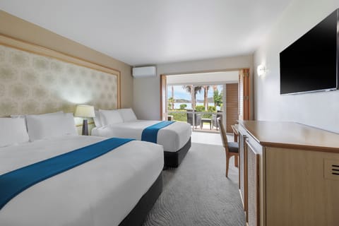 Seaview 2 Doubles | In-room safe, desk, iron/ironing board, WiFi