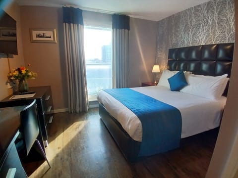 Standard Double Room | Hypo-allergenic bedding, in-room safe, desk, blackout drapes