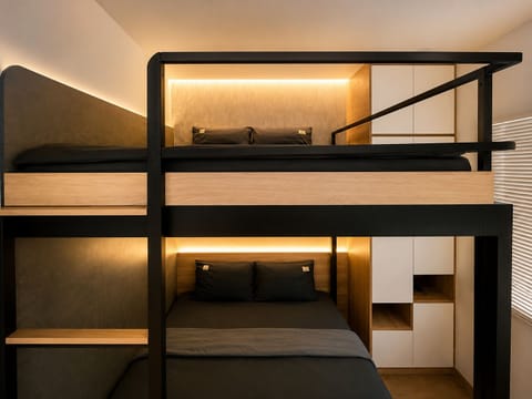 Family Studio | In-room safe, desk, WiFi (free)