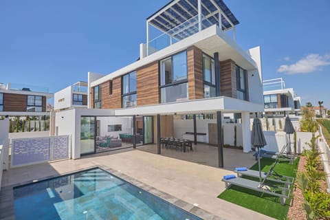Villa, 4 Bedrooms, Private Pool, Garden View | Pool | Outdoor pool