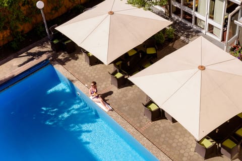 Seasonal outdoor pool