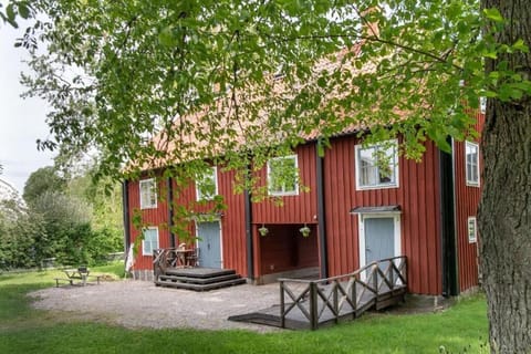 Single Room | Exterior