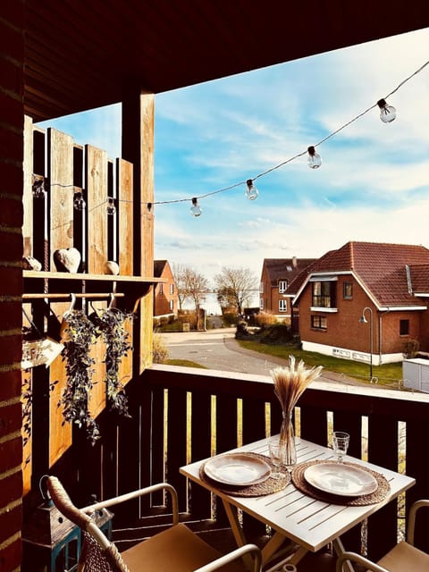 Apartment | Outdoor dining