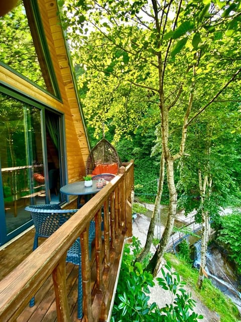 Standard Bungalow, Mountain View | Outdoor dining