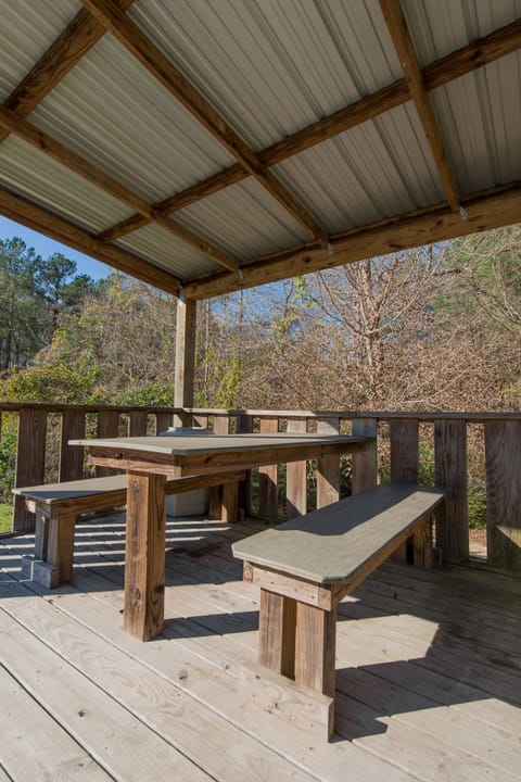 BBQ/picnic area