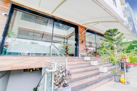House | Reception