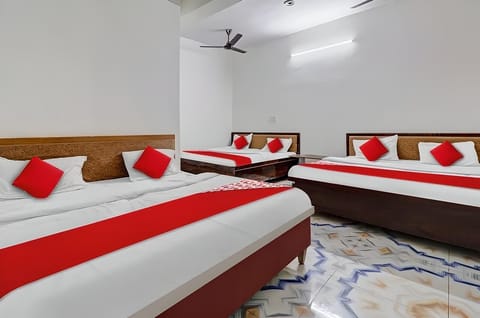 Family Triple Room | Iron/ironing board, free WiFi