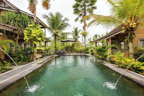 Room, 1 Bedroom, Smoking, Hot Tub | Pool | Outdoor pool