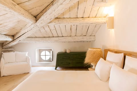 Appartement Pablo Picasso | Premium bedding, minibar, in-room safe, individually furnished