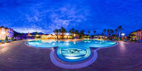 3 outdoor pools