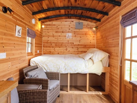 1 bedroom, WiFi (free), individually decorated, individually furnished